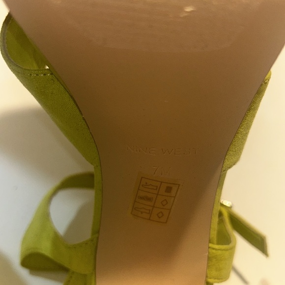 Nine West heels - Picture 6 of 13